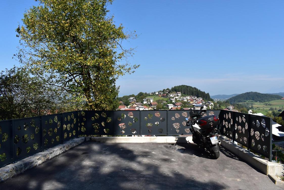 Apartmaji Lejardin Škofljica Esterno foto